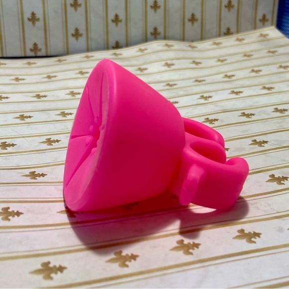 🍀 3/$15 Sassy+Chic Nail Grooming Bundle w/ Convenient Nail Polish Holder - Picture 6 of 6